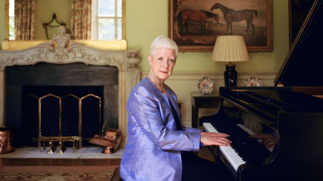 Susan Tomes playing piano in the provosts lodge
