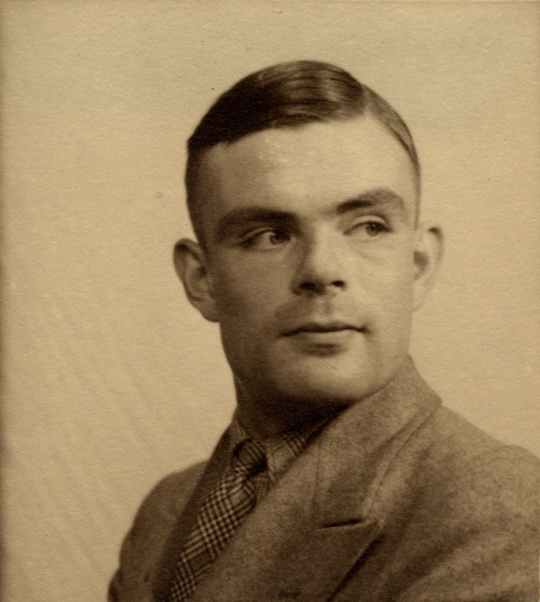 Turing c. 1940. [AMT K/7/14]